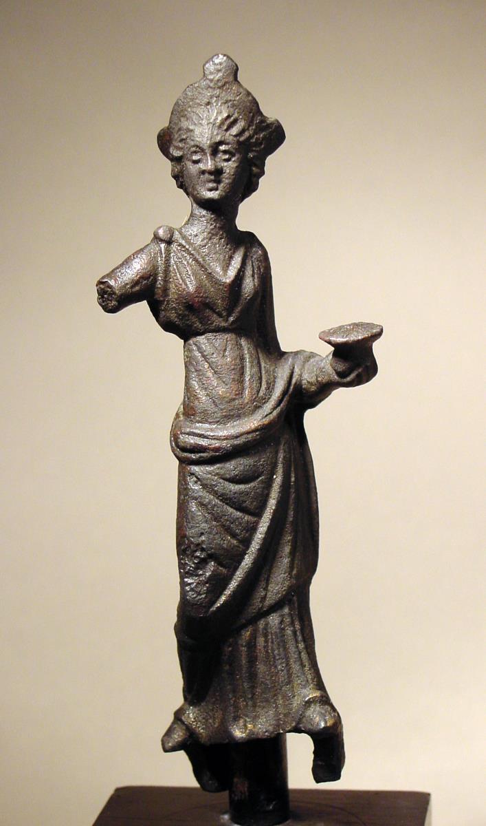 Statuette einer Priesterin