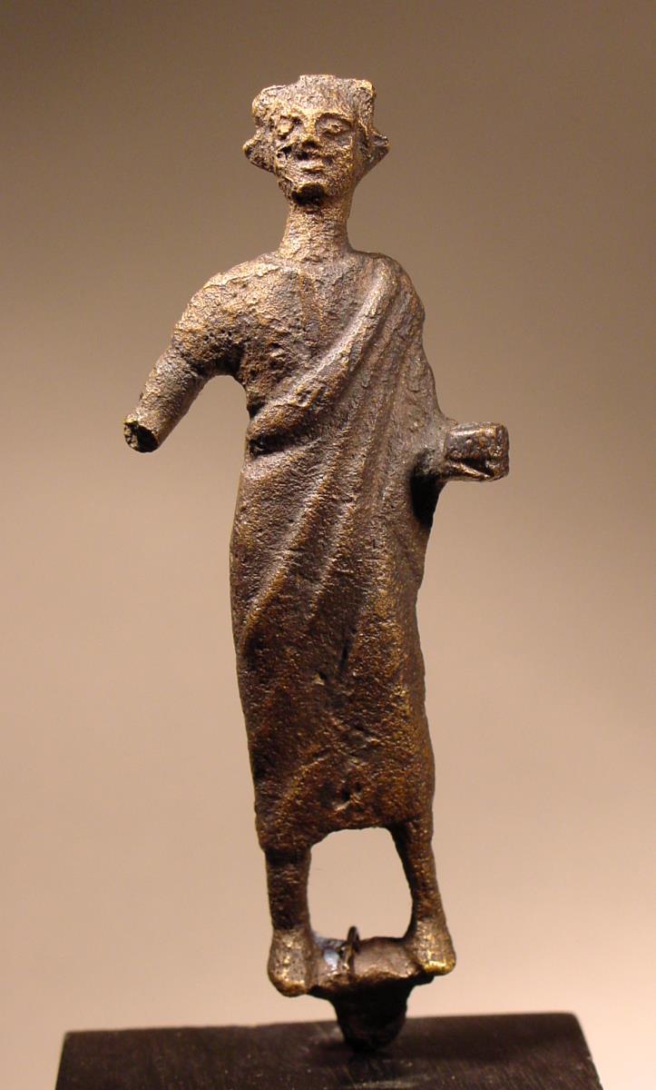 Statuette einer Priesterin