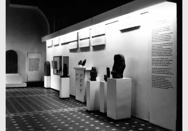 Aufstellung des Ägyptischen Museums und der Papyrussammlung im Bode-Museum, Saal des Mittleren Reiches, Raum 3