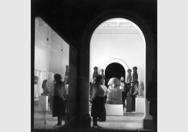 Aufstellung des Ägyptischen Museums und der Papyrussammlung im Bode-Museum, Blick in den Saal des frühen Neuen Reiches, Raum 5