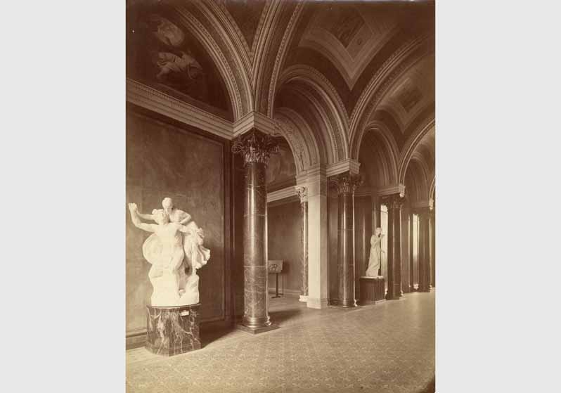 Blick in die Ausstellung der Nationalgalerie, Querhalle