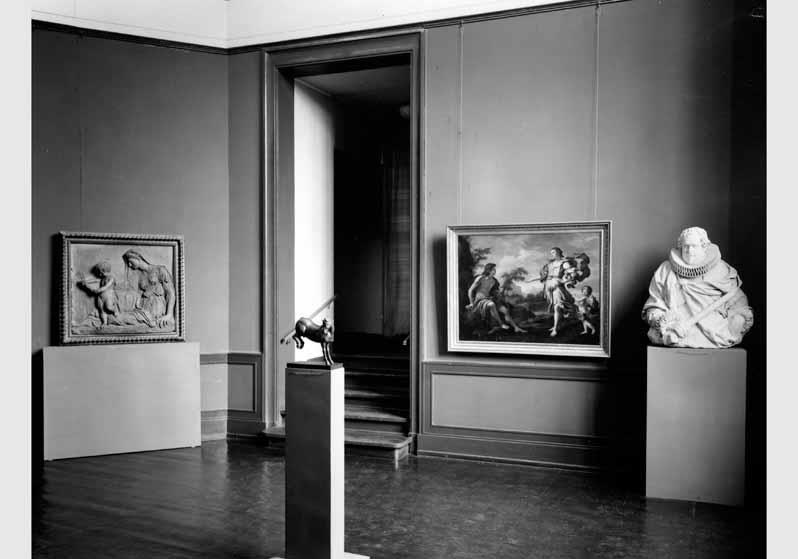 Blick in die Ausstellung "Schätze der Weltkultur von der Sowjetunion gerettet" vom 02. Nov. 1958 - 12. Apr. 1959 in der Nationalgalerie