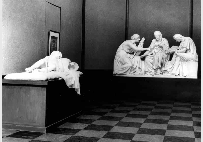 Blick in die Ausstellung "Johann Gottfried Schadow 1764 - 1850 - Bildwerke, Zeichnungen und Druckgraphik" vom 31. Okt. 1964 - Juli 1965 in der Nationalgalerie