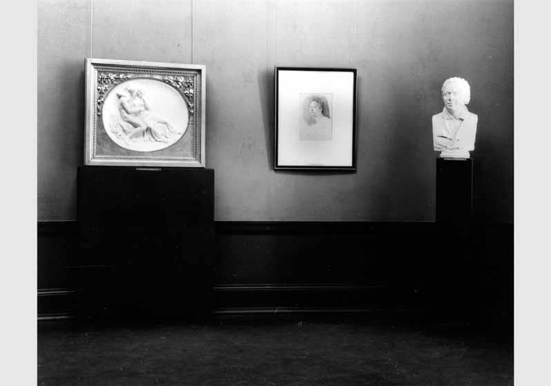 Blick in die Ausstellung "Johann Gottfried Schadow 1764 - 1850 - Bildwerke, Zeichnungen und Druckgraphik" vom 31. Okt. 1964 - Juli 1965 in der Nationalgalerie