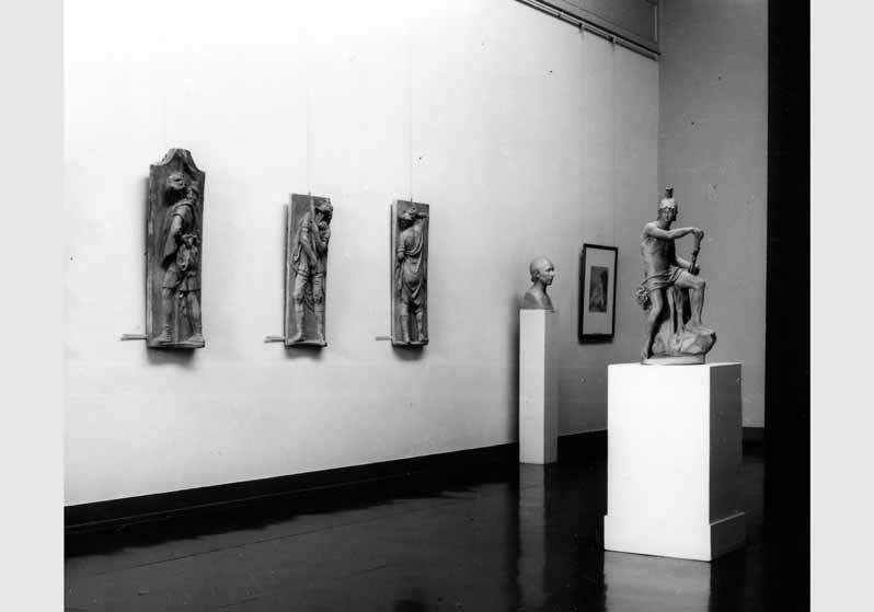Blick in die Ausstellung "Johann Gottfried Schadow 1764 - 1850 - Bildwerke, Zeichnungen und Druckgraphik" vom 31. Okt. 1964 - Juli 1965 in der Nationalgalerie