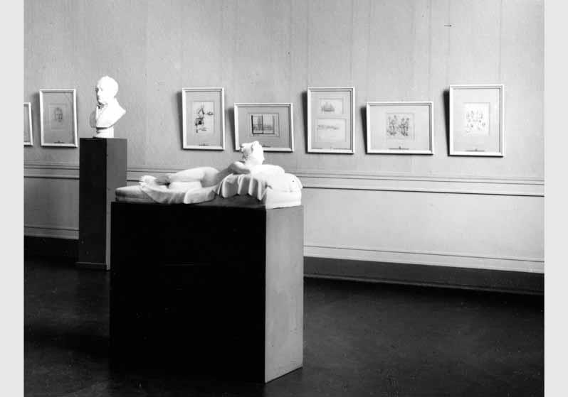 Blick in die Ausstellung "Johann Gottfried Schadow 1764 - 1850 - Bildwerke, Zeichnungen und Druckgraphik" vom 31. Okt. 1964 - Juli 1965 in der Nationalgalerie