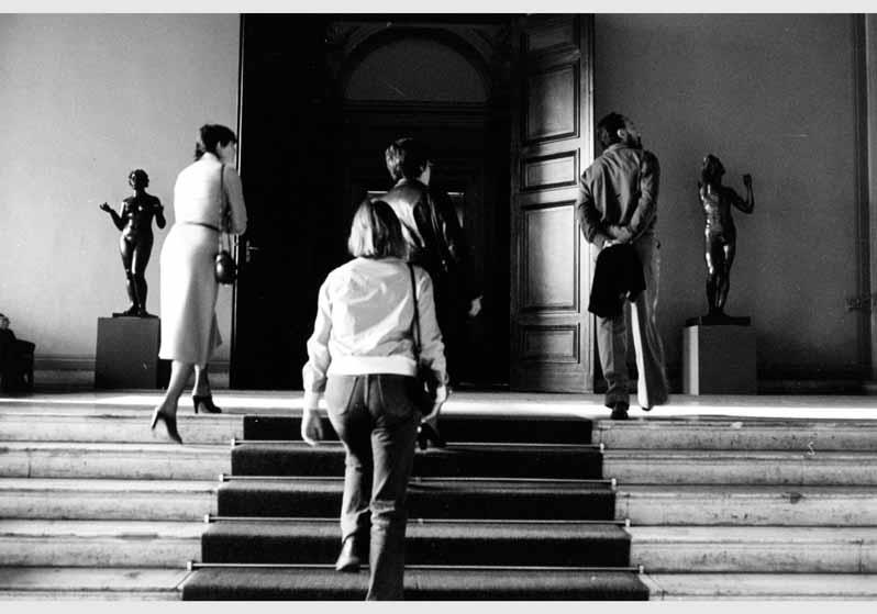 Besucher in der Ausstellung "Adolph Menzel - Gemälde und Zeichnungen" vom 04. Juli 1980 - 02. Nov. 1980 in der Nationalgalerie