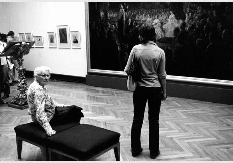 Besucher in der Ausstellung "Adolph Menzel - Gemälde und Zeichnungen" vom 04. Juli 1980 - 02. Nov. 1980 in der Nationalgalerie