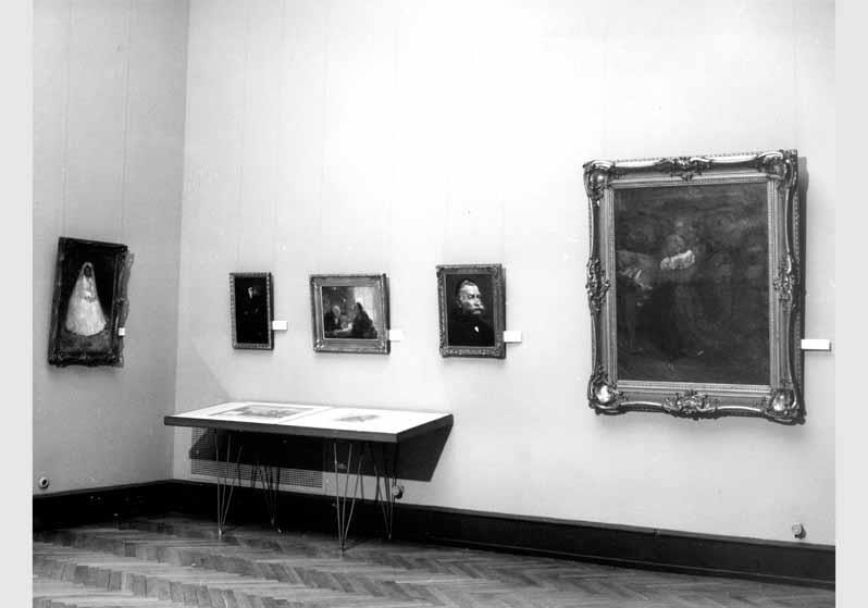 Blick in die Ausstellung "Robert Sterl 1867-1932 - Das Werk des Malers" vom 15. Dez. 1983 - 18. März 1984 in der Nationalgalerie