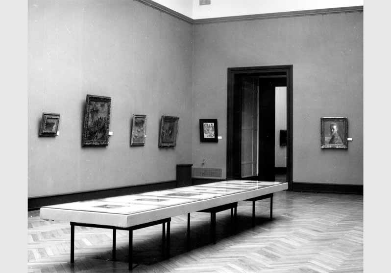 Blick in die Ausstellung "Robert Sterl 1867-1932 - Das Werk des Malers" vom 15. Dez. 1983 - 18. März 1984 in der Nationalgalerie