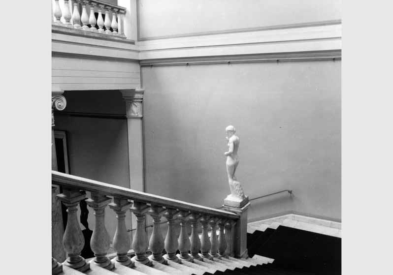 Blick in das Treppenhaus der Nationalgalerie