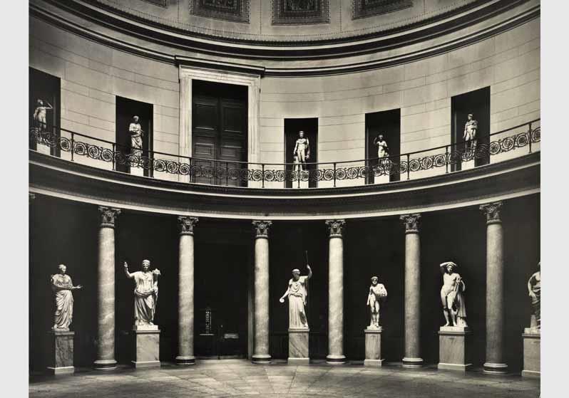 Blick in die Rotunde im Alten Museum