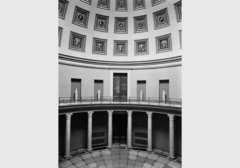 Blick in die Rotunde des Alten Museums
