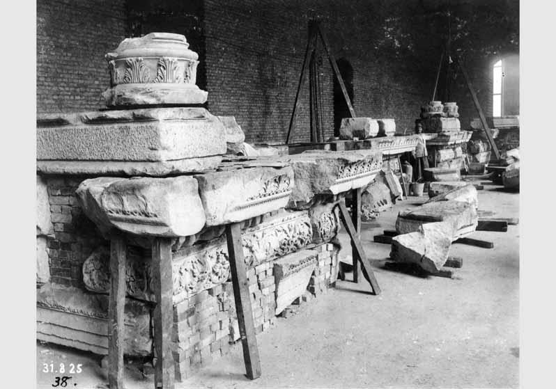 Aufbau des Markttores von Milet im Pergamonmuseum