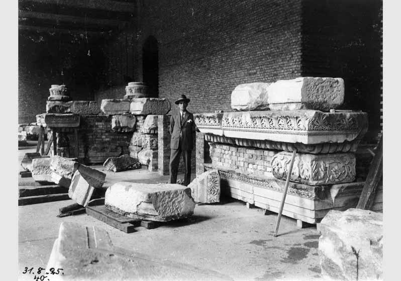 Aufbau des Markttores von Milet im Pergamonmuseum