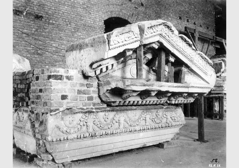 Aufbau des Markttores von Milet im Pergamonmuseum