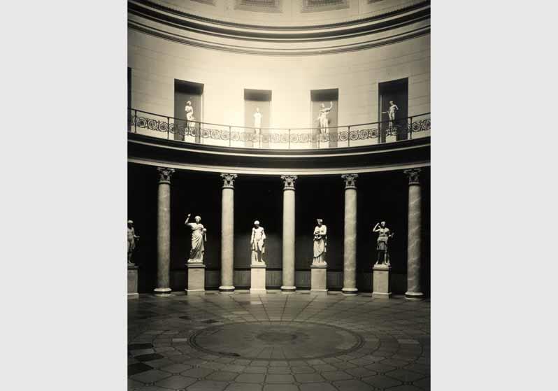 Blick in die Rotunde im Alten Museum