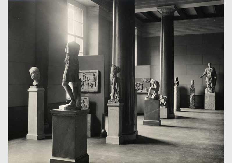 Aufstellung der Antikensammlung im Alten Museum, Nordsaal 5, Griechische Kunst der hellenistischen Zeit