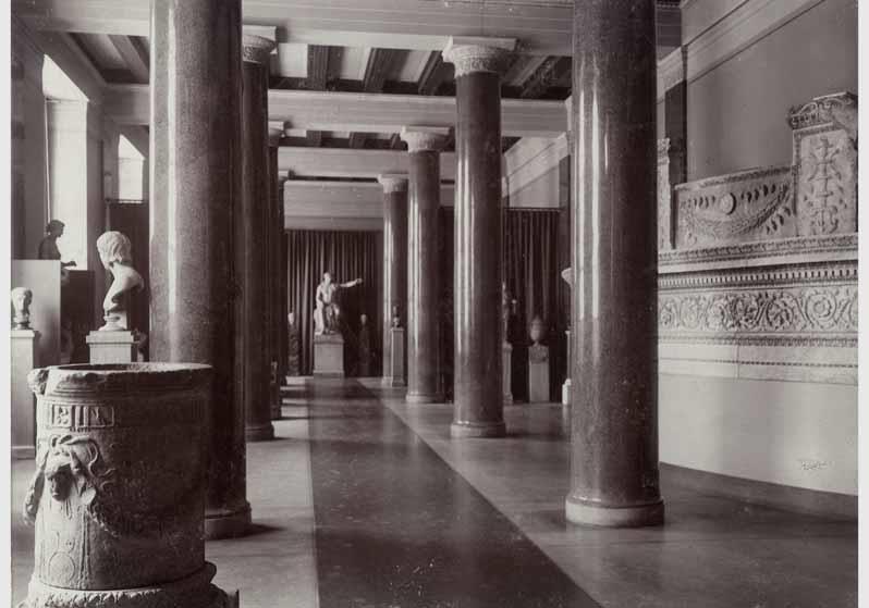 Aufstellung der Antikensammlung im Alten Museum, Ostsaal 7, Römische Kunst