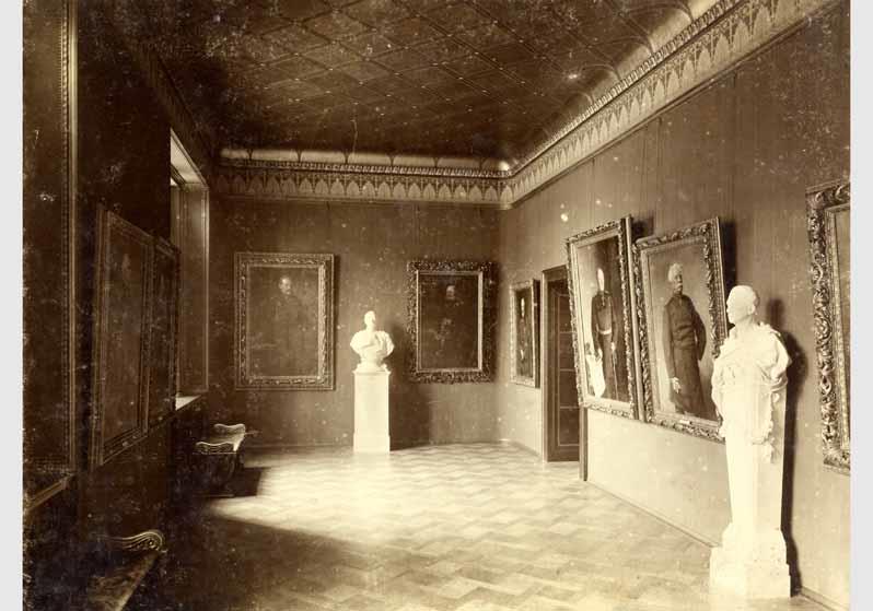 Blick in die Bildnissammlung der Nationalgalerie in der Bauakademie, Raum III. "Generäle - Führer in den Feldzügen von 1866 und 1870/71"