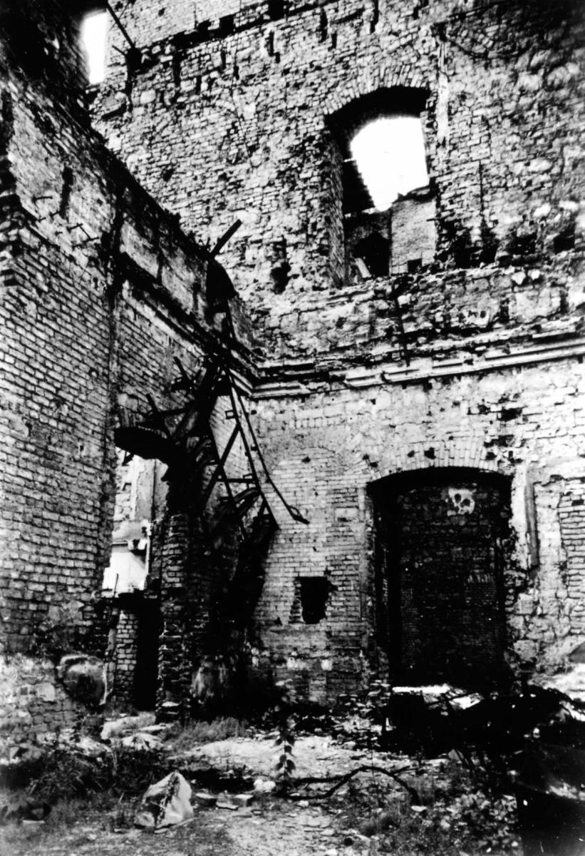 Blick auf die zerstörte Fassade des Berliner Stadtschlosses