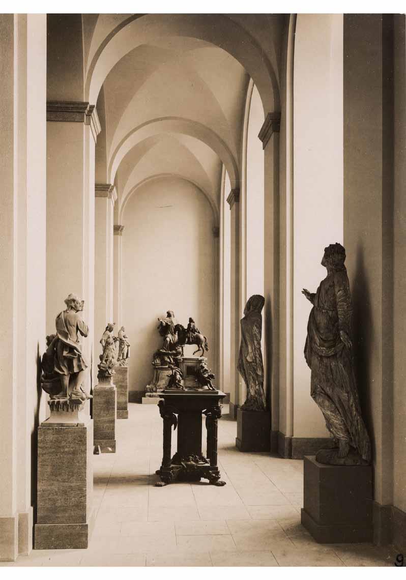 Aufstellung des Deutschen Museums im Pergamonmuseum, Raum 02, Schlütersaal