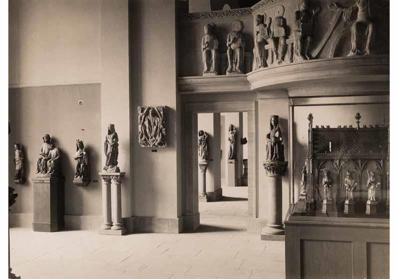 Aufstellung des Deutschen Museums im Pergamonmuseum, Raum 04, Saal der Gröninger Empore (Mittelalterlicher Saal)