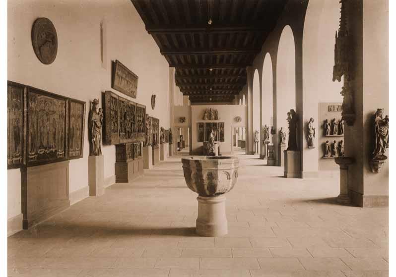 Aufstellung des Deutschen Museums im Pergamonmuseum, Raum 05, Saal der Altäre