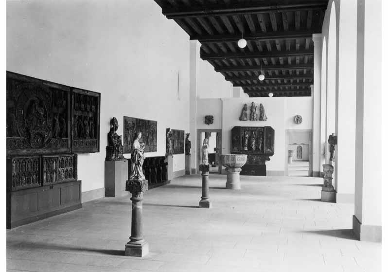 Aufstellung des Deutschen Museums im Pergamonmuseum, Raum 05, Saal der Altäre