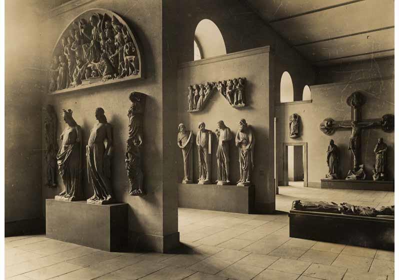 Aufstellung des Deutschen Museums im Pergamonmuseum, Raum 07, Naumburger Saal