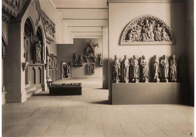Aufstellung des Deutschen Museums im Pergamonmuseum, Raum 07, Naumburger Saal