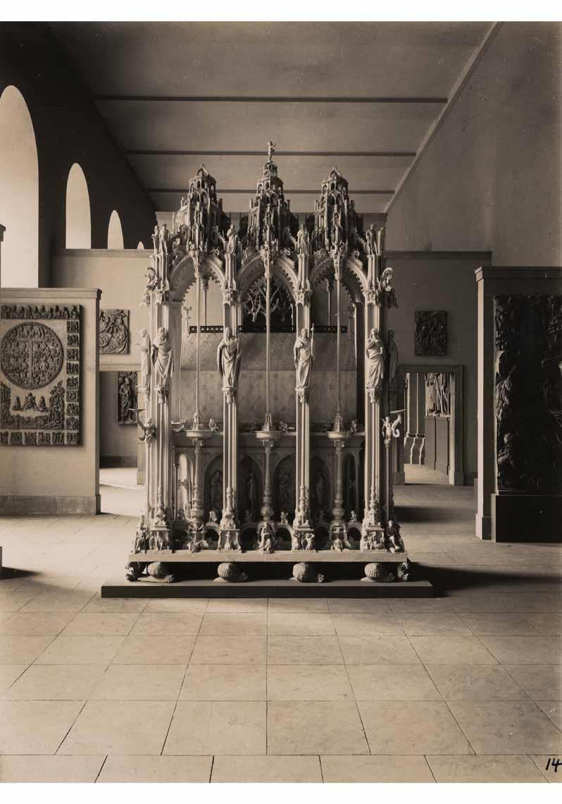 Aufstellung des Deutschen Museums im Pergamonmuseum, Raum 08, Saal des Sebaldusgrabes