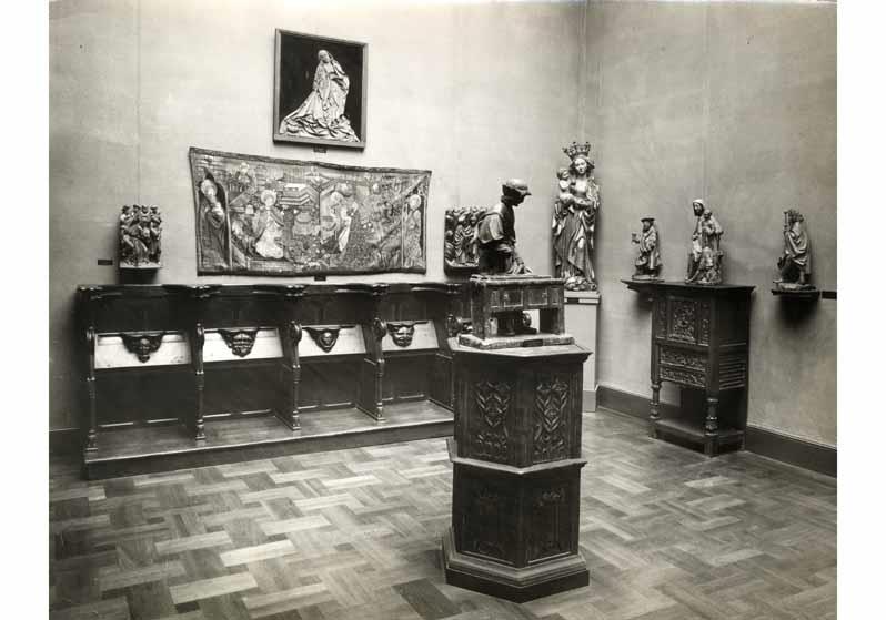 Aufstellung des Deutschen Museums im Pergamonmuseum, Raum 36, Sammlung James Simon