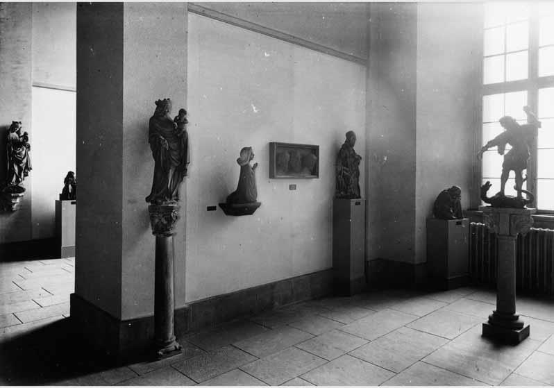 Aufstellung des Deutschen Museums im Pergamonmuseum, Raum 05, Saal der Altäre