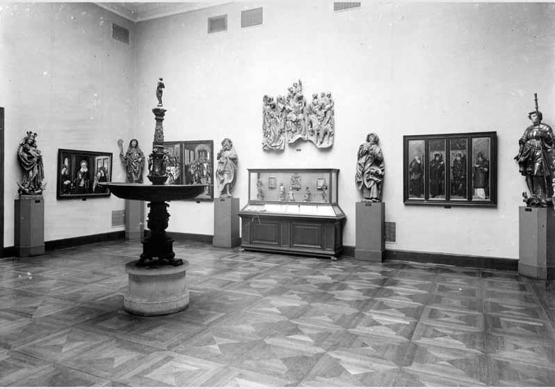Aufstellung des Deutschen Museums im Pergamonmuseum, Raum 23, Brunnensaal