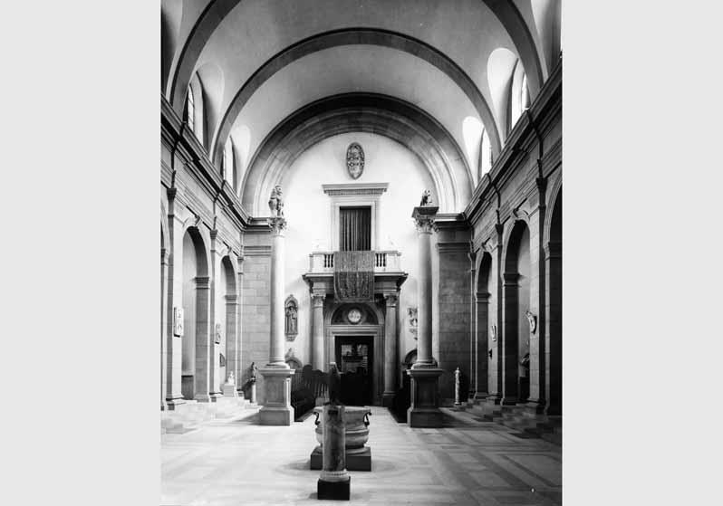 Blick in die Basilika des Kaiser-Friedrich-Museums
