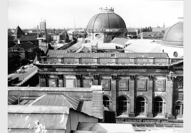 Blick vom Pergamonmuseum auf das Bode-Museum