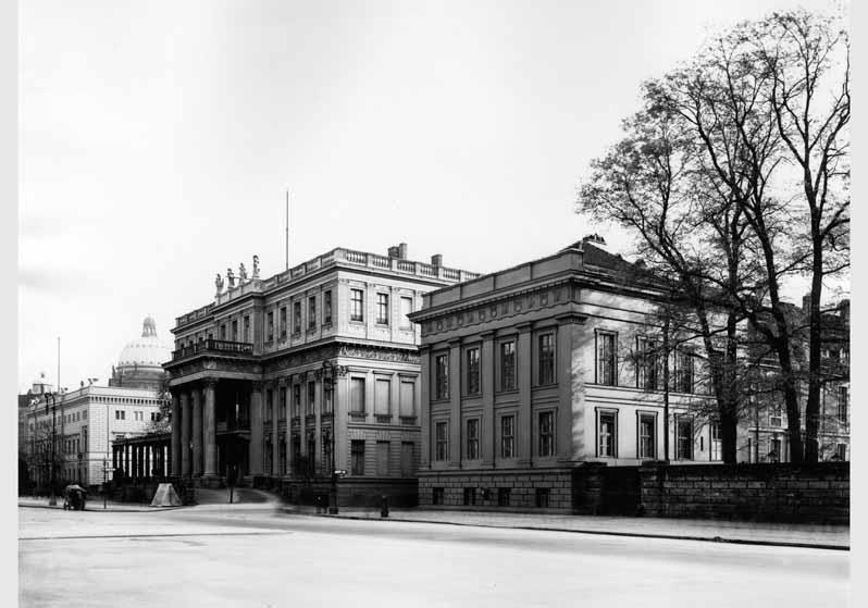 Blick auf das Kronprinzen-Palais