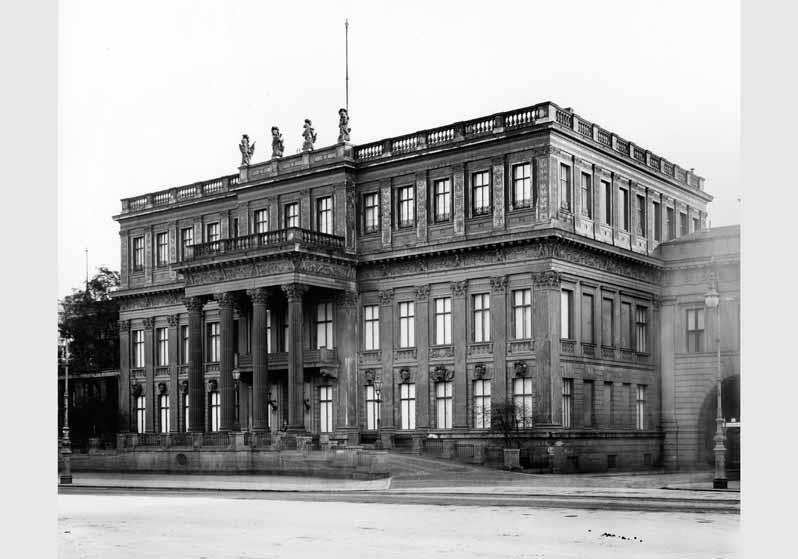 Blick auf das Kronprinzen-Palais