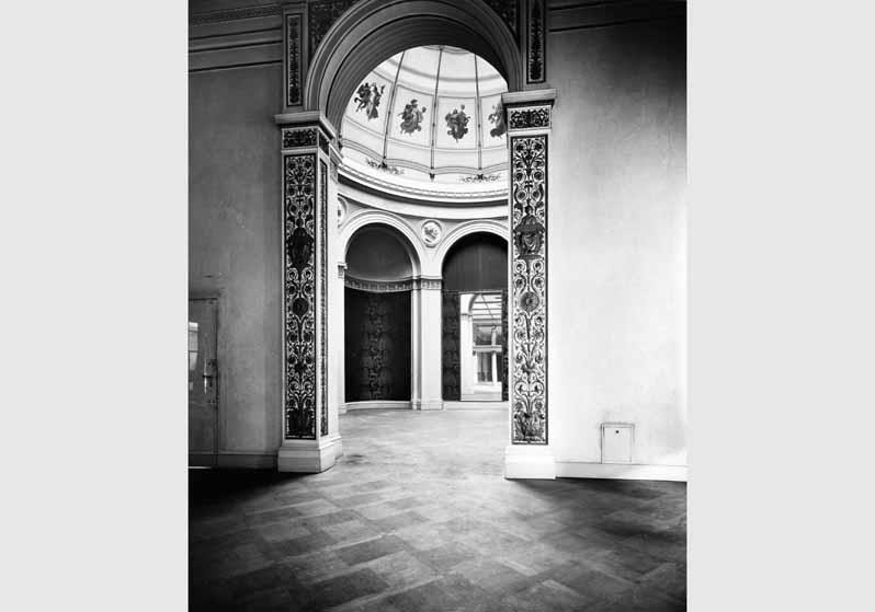 Blick in einen Saal im Kronprinzen-Palais