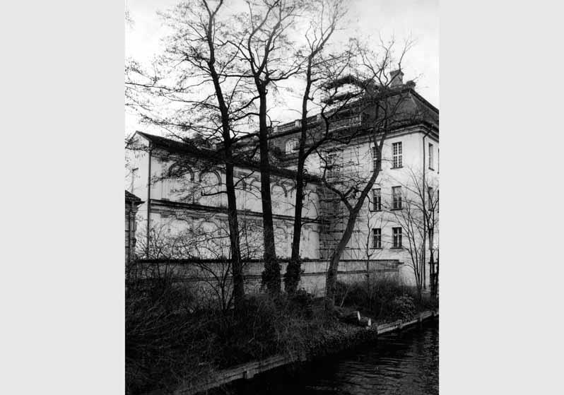 Blick auf das Kunstgewerbemuseum im Schloss Köpenick