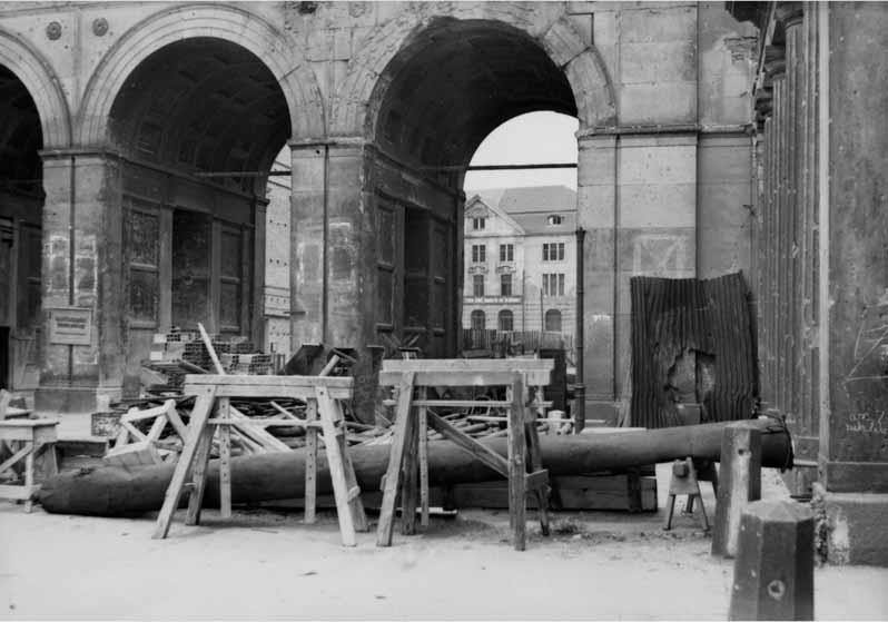 Bauarbeiten am Übergang zum Alten Museum