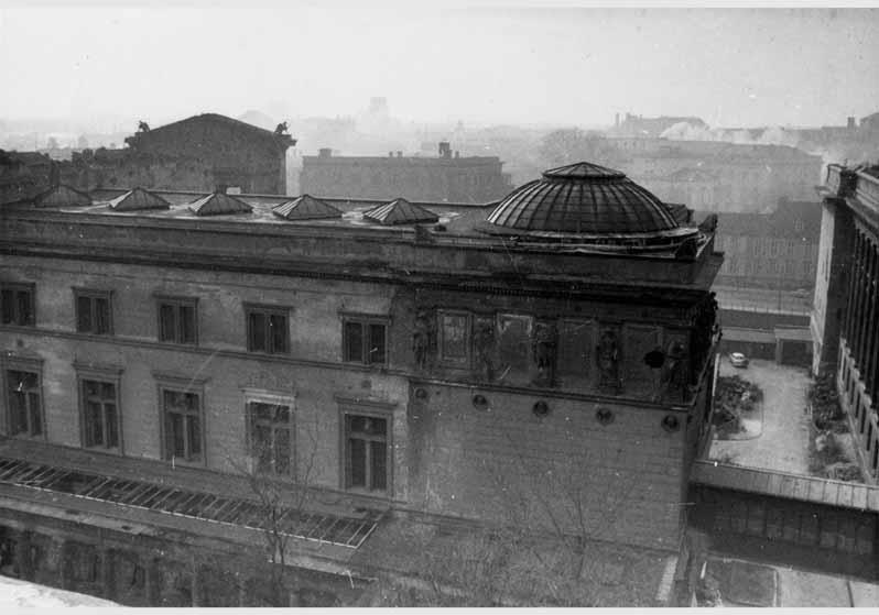 Blick auf das Dach des Neuen Museums
