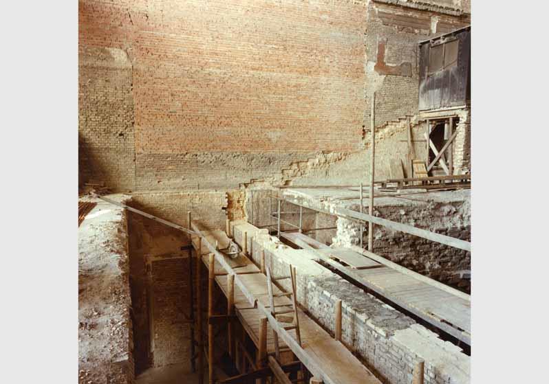 Bauarbeiten am Haupttreppenhaus im Neuen Museum