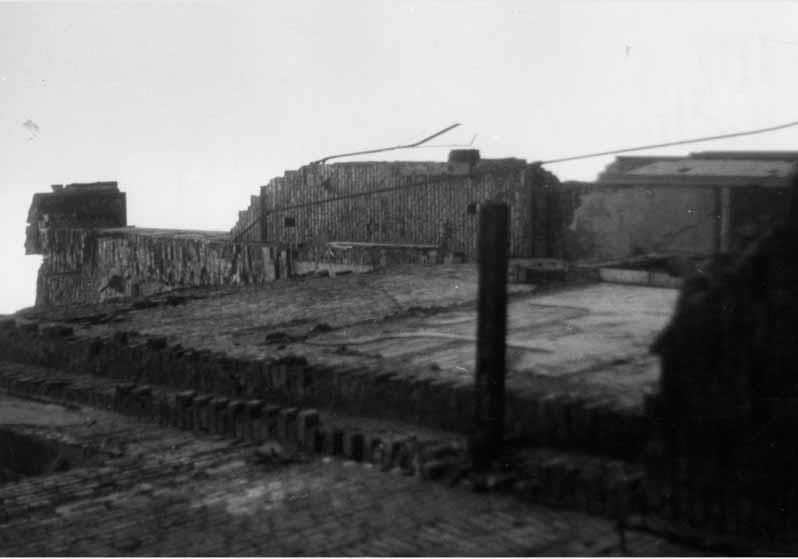 Blick auf die zerstörte Fassade des Neuen Museums