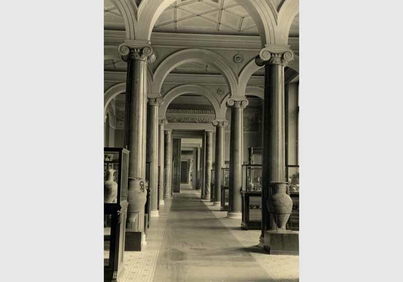 Blick in den Römischen Saal im Neuen Museum