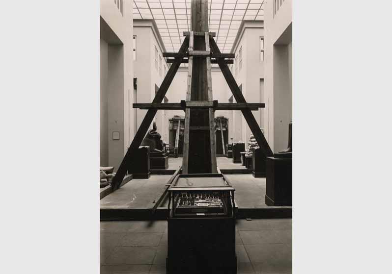 Schutzmaßnahmen im Amarnahof im Neuen Museum nach dem Umbau des Griechischen Hofes