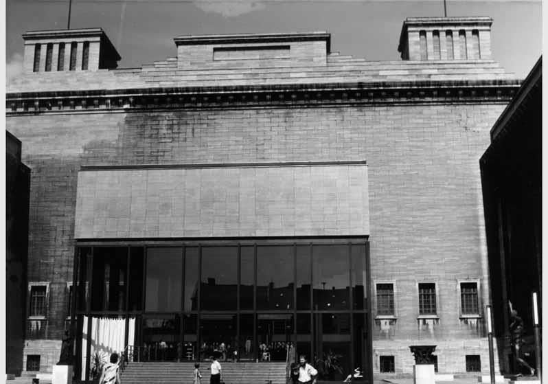 Blick auf das Eingangsgebäude des Pergamonmuseums