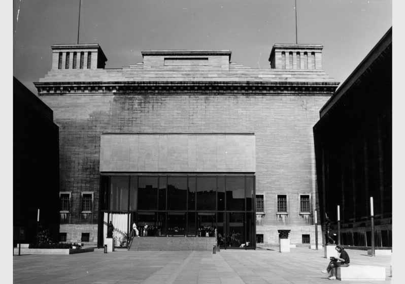 Blick auf das Eingangsgebäude des Pergamonmuseums