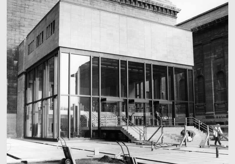 Blick auf das Eingangsgebäude des Pergamonmuseums